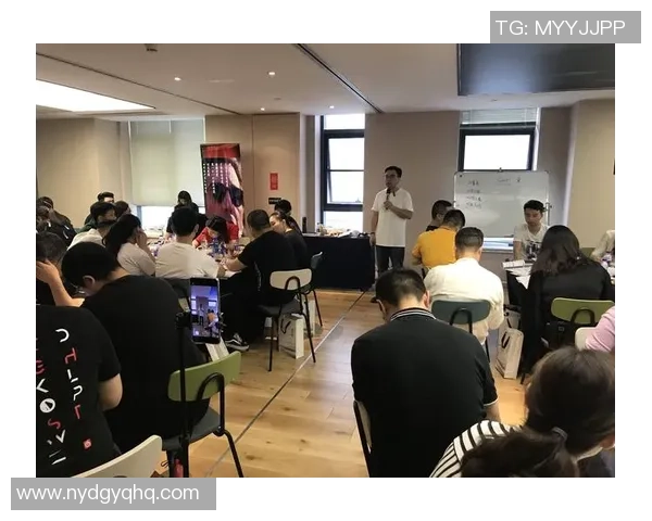 成都足球队与上海足球队赛后复盘团队协作分析与经验总结